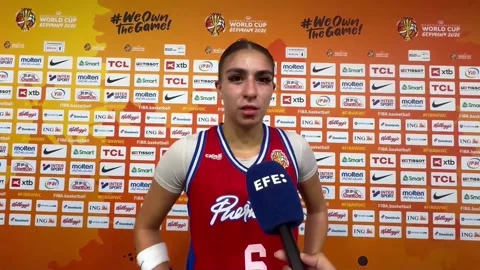 70-54. Puerto Rico fall to Australia in their opening game of the Berlin World C Stock Footage 344687510