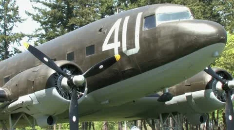 720p C-47 Plane 2 Stock-Footage 12663443