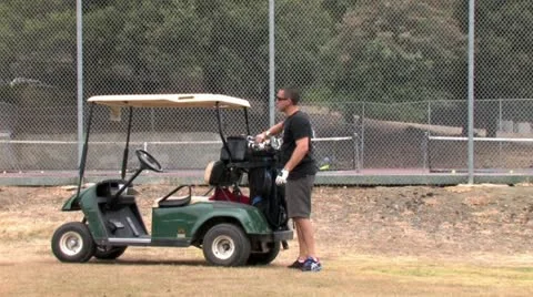 720p Golfing 16 Stock-Footage 11283562