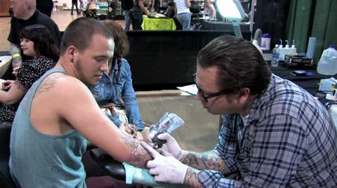 720p Tattoo 11 Stock-Footage 23028719