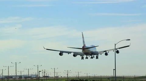 747 LANDING 2 Stock Footage 905329