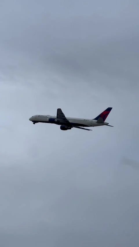 757 Takeoff Stock Footage 240753274