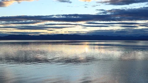 7894 Lake Khövsgöl sunset Video stock 238387853