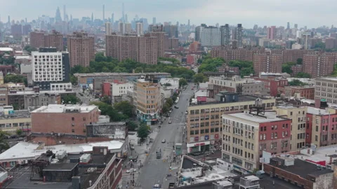 8-30-26, Bronx, NY, USA - tighter flying counterclock around Bronx 149th and 3rd Vídeo Stock 344084968