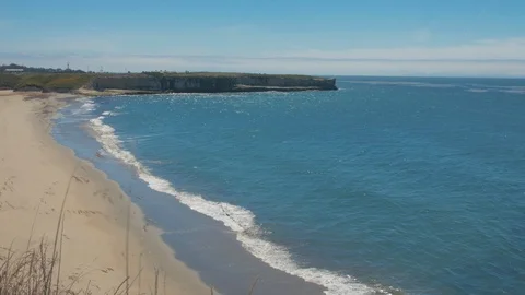 87 Calm waves on an abandoned beach 스톡 동영상 99365699