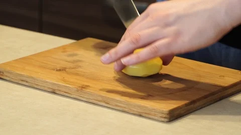 87Z Potato 5 4K Stock-Footage 124663364