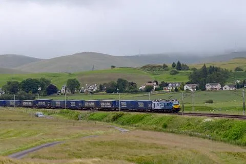 88010 heading north with a Tesco container freight train, heading north Stock Photos