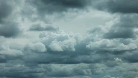 8K 59,94 fps UHD Expansive Cloudscape: Serene White Clouds Time-Lapse Stock Footage 321736792