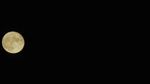 8k Full Moon Rising through frame funnily Vídeo Stock 224326843