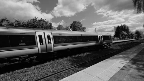 8K Lapworth platform 3 High speed express train Video stock 246473275