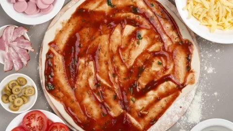 8K Stop motion animation pizza. Making pizza with ingredients 库存影片 149662040