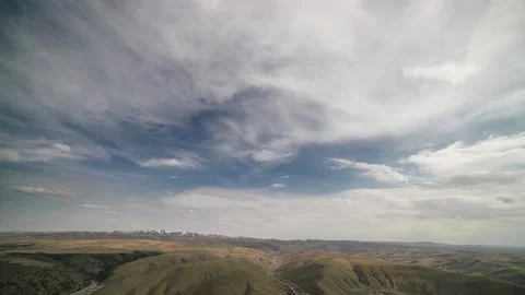 8K Two Layer Clouds Going in Different Directions 库存影片 169961470