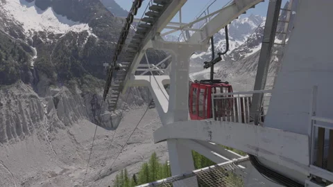 8K video cable car arriving montenvers station in chamonix-mont-blanc valley Stock Footage 222022954