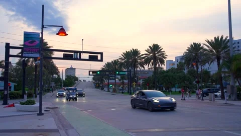 8k video of Las Olas and A1A news footage for background Vidéo 310014069