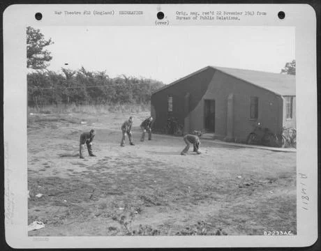 8Th Bomber Command Airmen Take Time Off From Their Strenuous Duties To Pra... Stock Photos
