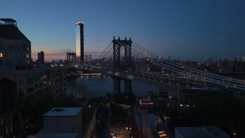 9-4-26, Brooklyn, NY, USA - dusk view of Manhattan Bridge descending into Dumbo Vídeo Stock 344720859