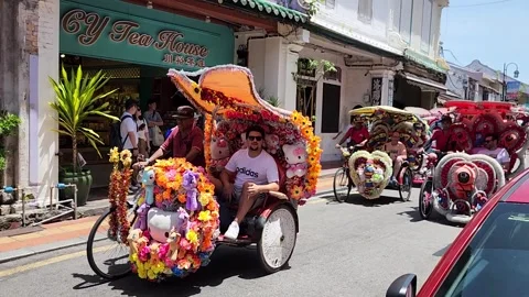 9 May 23 - Malacca, Malaysia - Tourists Taking Trishaw To Explore Malacca City Stock Footage 336194681