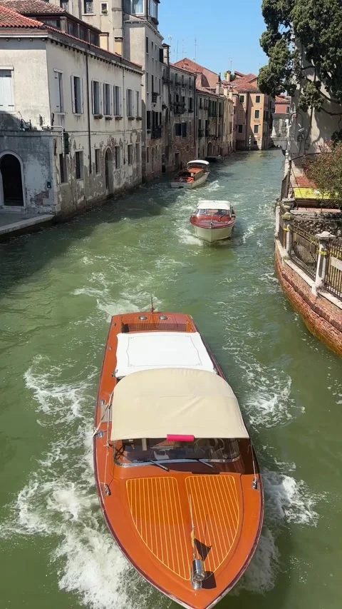 9 x 16 Vertical video Venice boats 8-14-26 Stock Footage 343967458
