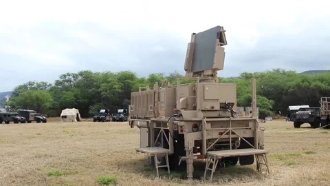 94th AAMDC team detect and track threat by radar system - 2018 Stockbeeldmateriaal 99727308