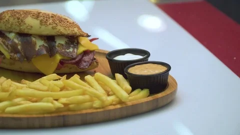 9kumruMENU4K Stock-Footage 80567915