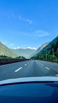 The A22 and E45 highways pass through Italy, Austria, Germany, and the Alps.. Fotos de archivo