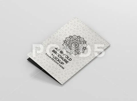 A5 bifold brochure closed back side PSD 템플릿
