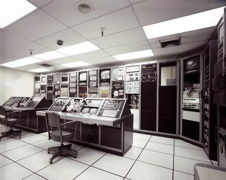 A810228 COMPUTER ROOM DOCUMENTATION CARTER BROYLES (Project Engineer) APR ... Stock-Fotos