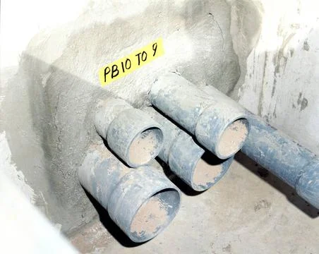 A841329 SAFEGUARD PULL BOX CABLE ROUTING JEFF EVERETT (Project Engineer) N... Stock Photos