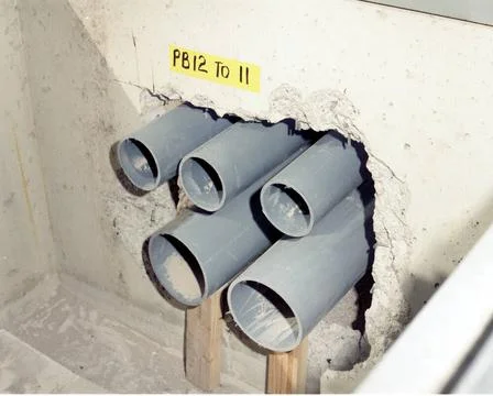 A841335 SAFEGUARD PULL BOX CABLE ROUTING JEFF EVERETT (Project Engineer) N... Stock Photos