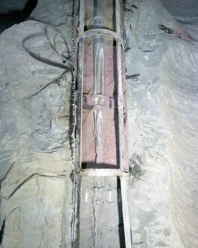 A88196 U12G POST MINE BACK DYNAMIC GROUT TEST CARL SMITH (PROJECT ENGINEER... Foto stock