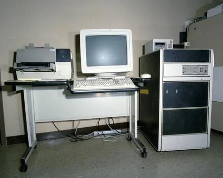 A91533 U12P DISTANT ZENITH EQUALIZER SYSTEMS BOB STARBIRD (Project Enginee... Stock Photos