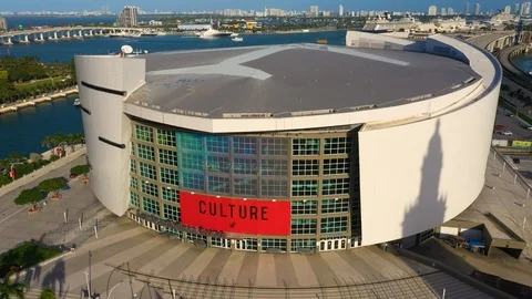 AA Arena 库存影片 124569100
