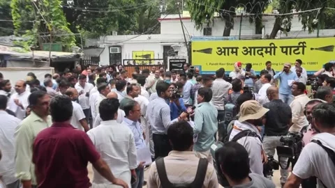 AAP marches against mandatory ethanol fuel in India, INDIA, IN - 04 Aug 2026 Stockbeeldmateriaal 341400413