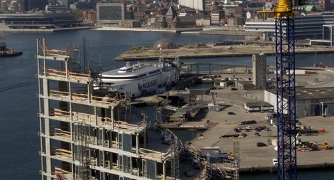 Aarhus harbour contractions2 Stock Footage 121511600