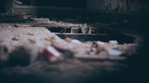 ABANDONED 5- Two Clips in One Vídeos de archivo 113317096