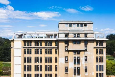 Abandoned big building under construction to renovate Stock Photos