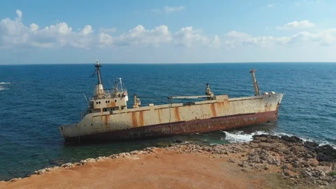 Abandoned boat strained on beach Video stock 93766381