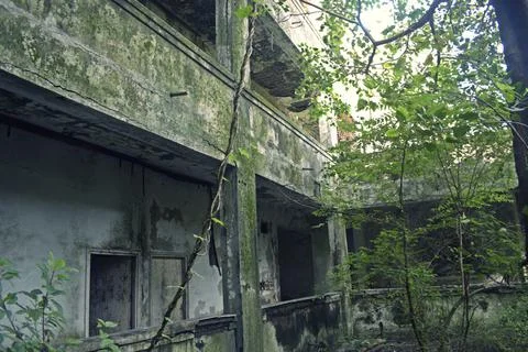 Abandoned building in mumbai, india 写真素材