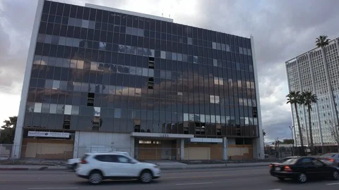 Abandoned Building Van Nuys Stockbeeldmateriaal 111298955