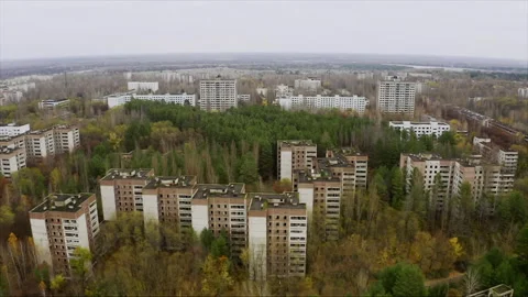Abandoned buildings in the ghost town of Pripyat near Chernobyl Stockbeeldmateriaal 332831922