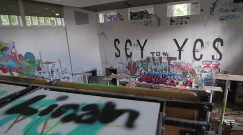 An abandoned classroom full of graffiti Video stock 58495741