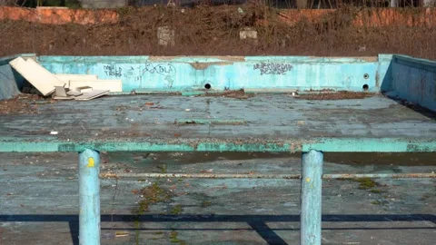 Abandoned empty outdoor pool Stock Footage 169576722