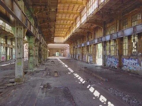 Abandoned factory interior Stock Footage 78977054