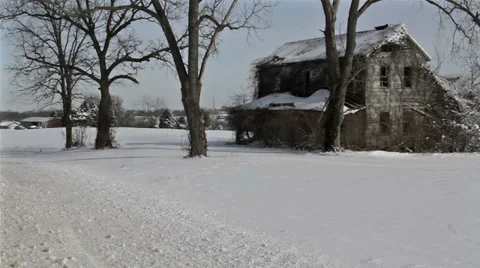 Abandoned Farmhouse Stock Footage 33253635