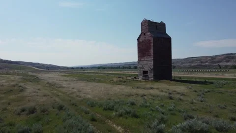 Abandoned grain elevator, Dorothy, Alberta Stock Footage 244602973