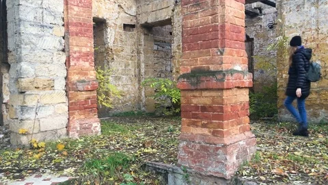 Abandoned house. 4K Stock Footage 82348581