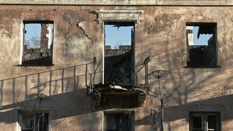 Abandoned house. Apocalypse. Stock Footage 98149348