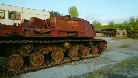 Abandoned ISU 152 Self Propelled Gun at Motor Transport Establishment in Pripyat Stock Footage 316982686