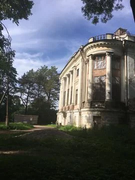 Abandoned manor 库存照片