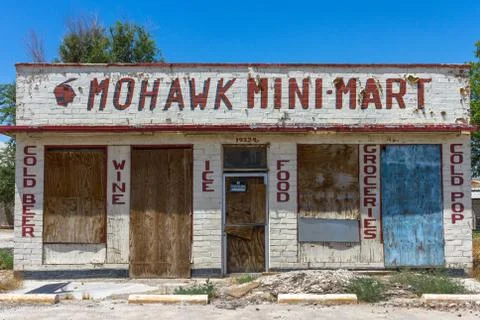 Abandoned Mohawk Mini Mart Store on Route 66 Stock Photos